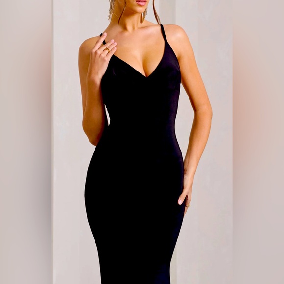 New H&M Corset Style Bodice Dress in Black. Also available in Red - Picture 1 of 5